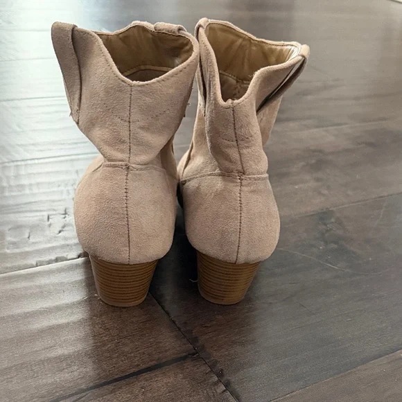 JustFab Taupe Ankle Boots - Picture 2 of 3